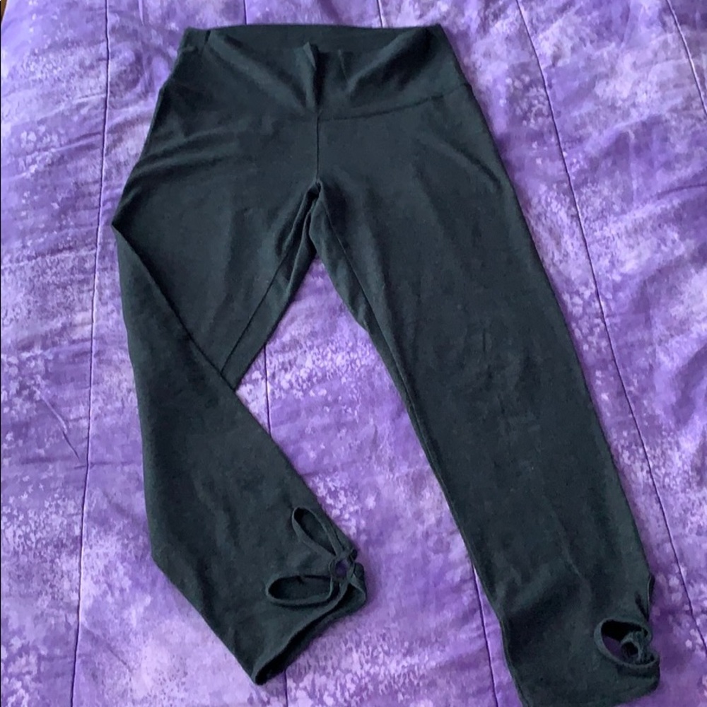 Aerie cut-out leggings